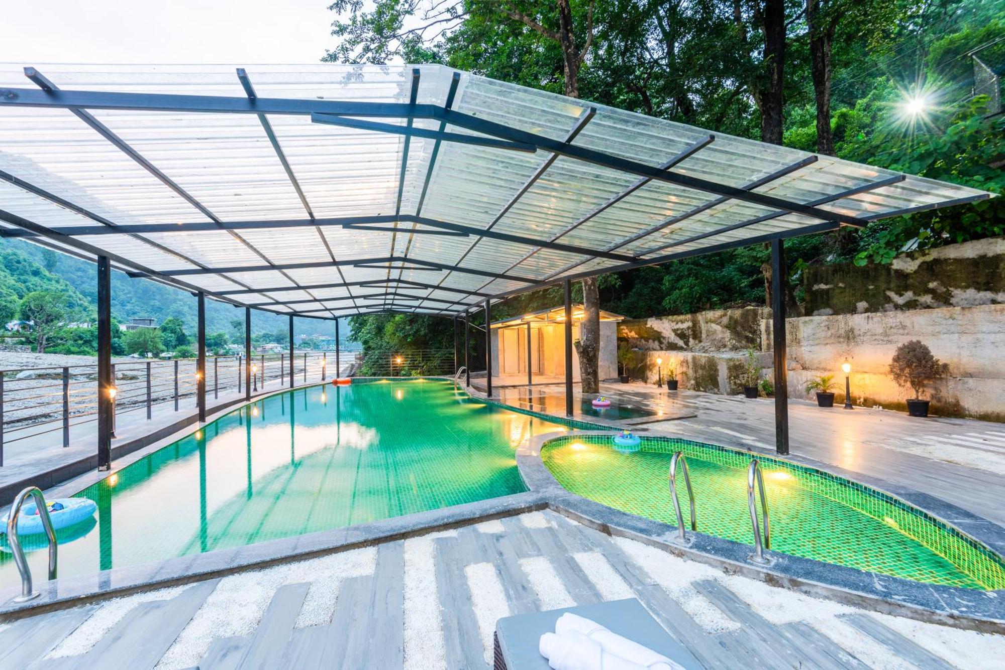 Dls Divine River Resort And Spa, リシケーシュ エクステリア 写真
