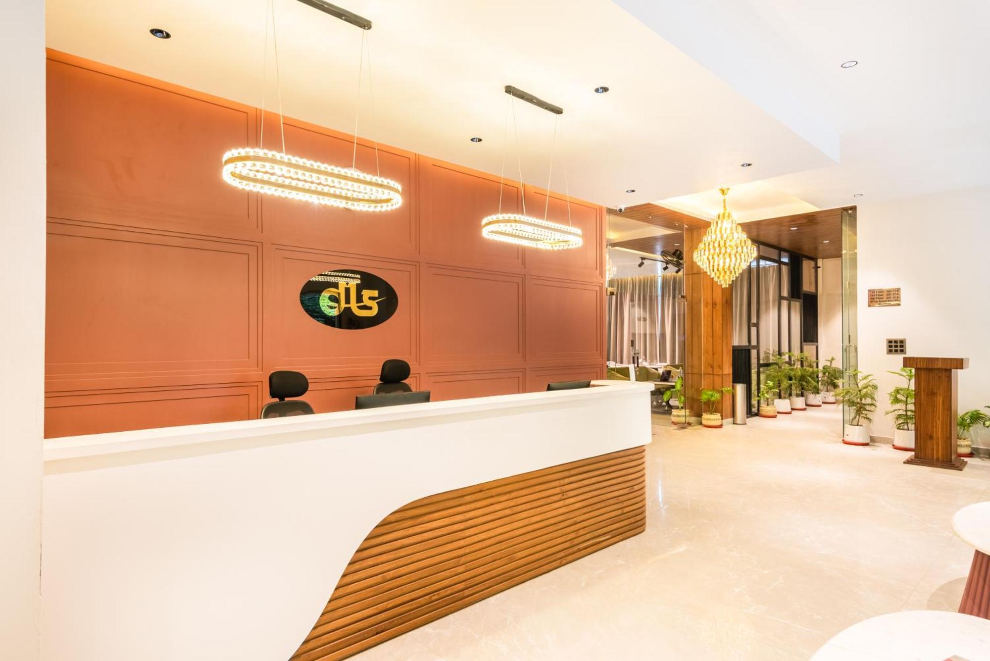 Dls Divine River Resort And Spa, リシケーシュ エクステリア 写真